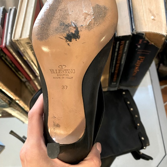 Never used Valentino boots size 7 part of the rock stud collection - Picture 4 of 4